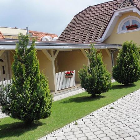 Apartmány Úsmev Veľký Meder Exterior foto