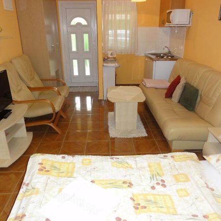 Apartmány Úsmev Veľký Meder Exterior foto